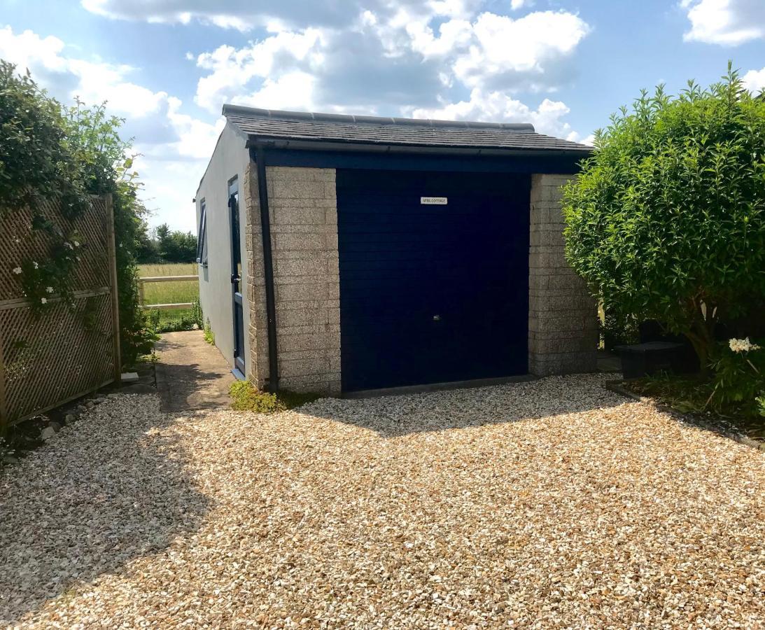 Mere  Charming Modernized Country Cottage Near Mere, Wiltshire מראה חיצוני תמונה